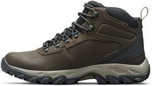 do columbia hiking boots run big or small